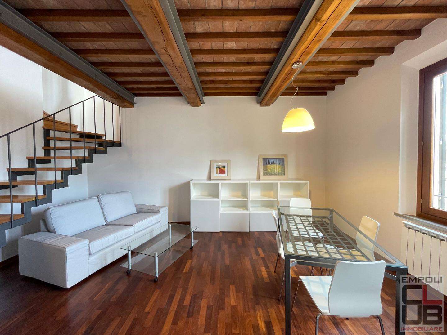 Casa Bi - Trifamiliare in Vendita a Empoli Via Roma, 50053