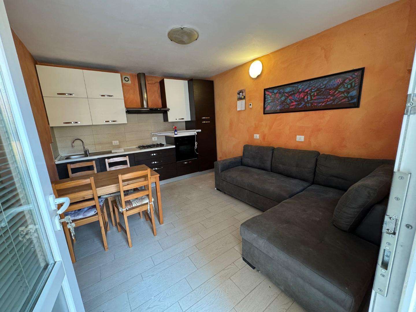 Appartamento in Affitto a Carrara Via Genova, 31
