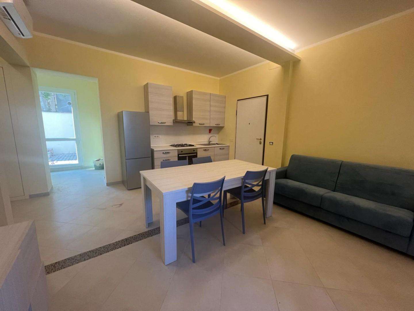 Appartamento in Affitto a Camaiore Via Guido Papini,