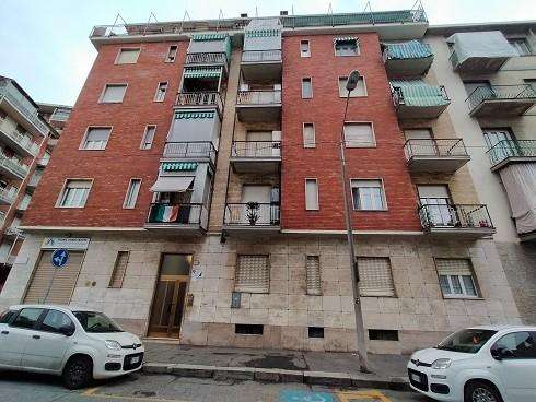 Appartamento in Vendita a Torino Via Lemie, 34