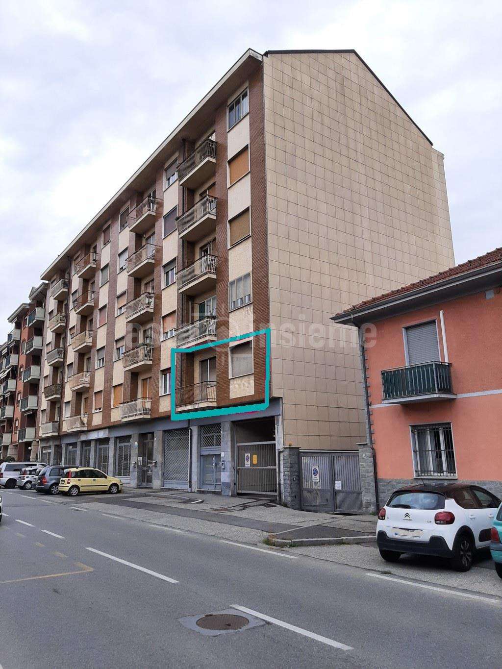 Appartamento in Vendita a Rivoli via Alpignano, 97