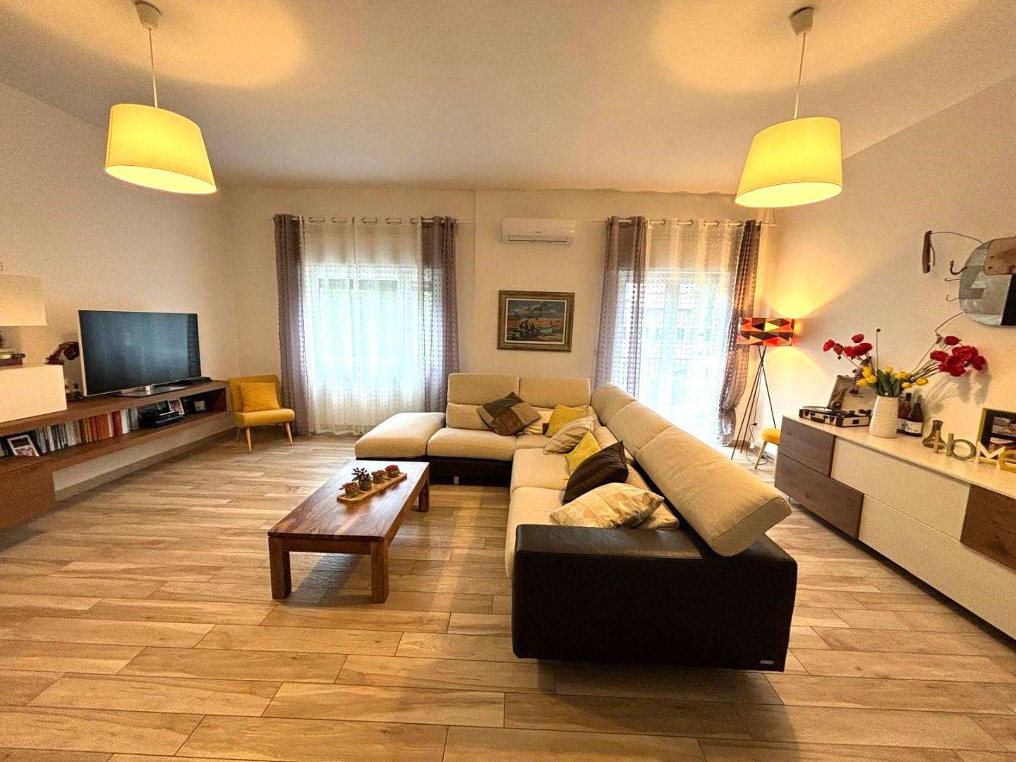 Appartamento in Vendita a Livorno Piazza Giuseppe Mazzini, 53