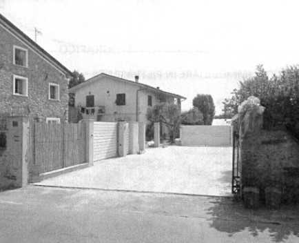 Casa indipendente in Vendita a Pietrasanta Via Tonfano