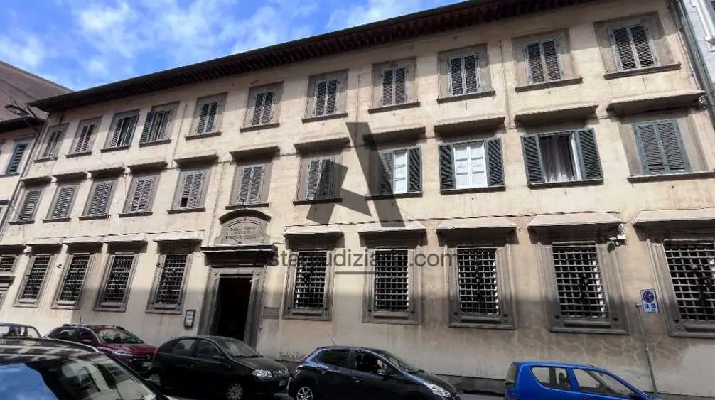 Appartamento in Vendita a Livorno Via Borra, 25