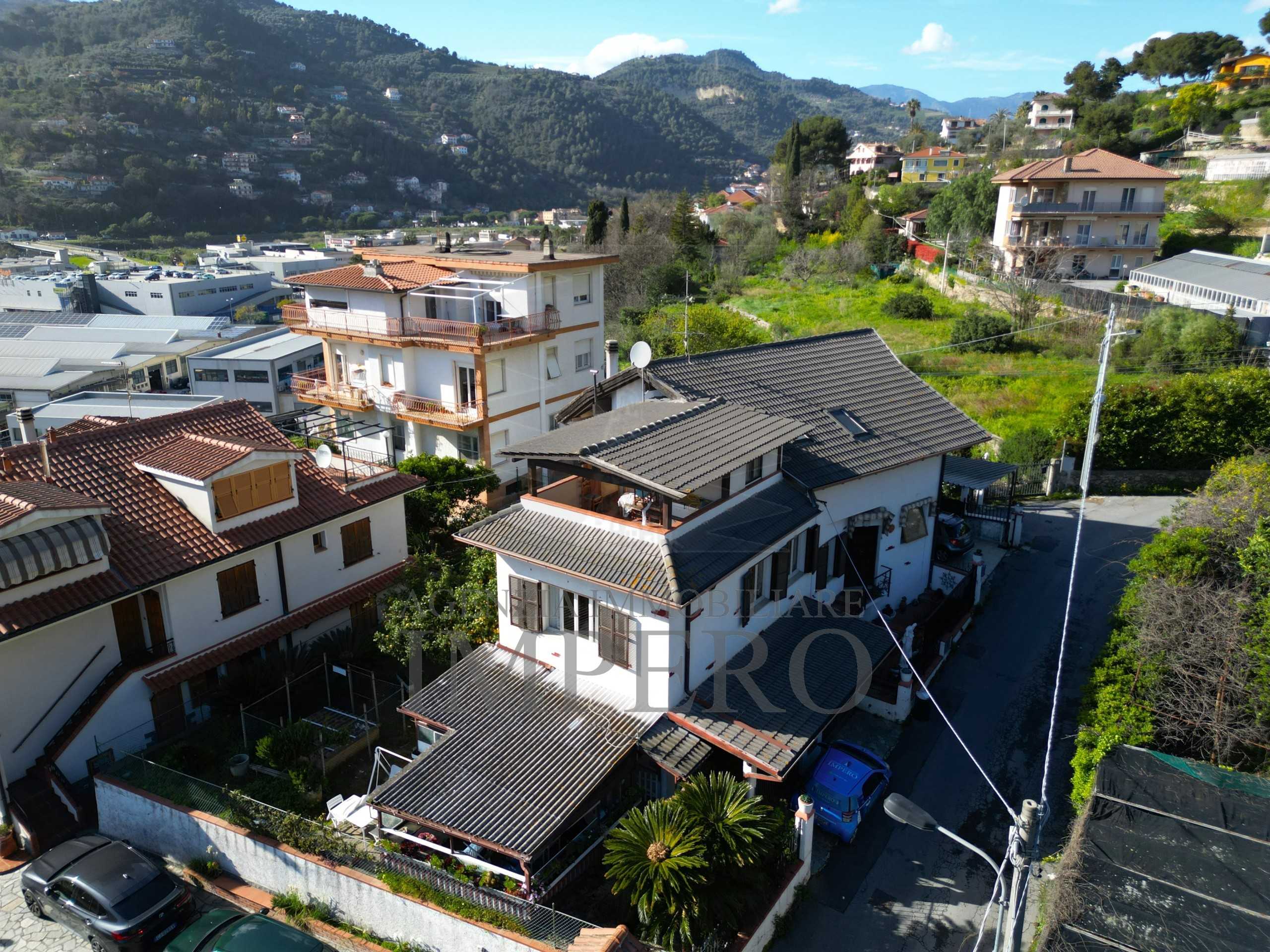 Porzione di casa in Vendita a Camporosso Via Oberto D' Oria
