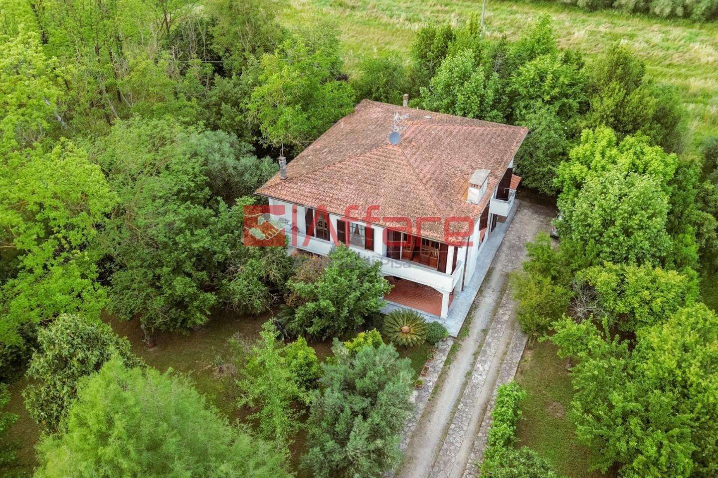 Villa in Vendita a San Giuliano Terme Giuseppe Verdi Colignola