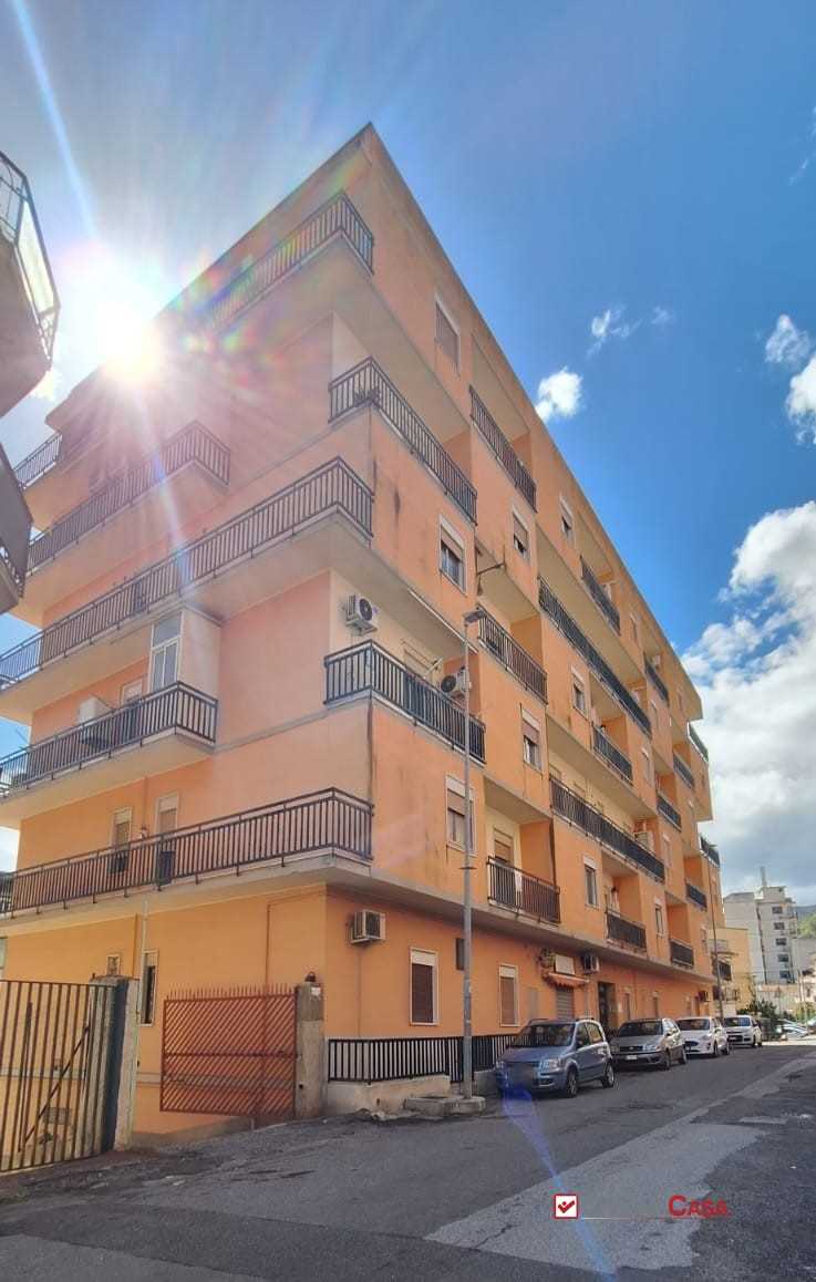 Appartamento in Vendita a Messina via comunale bordonaro