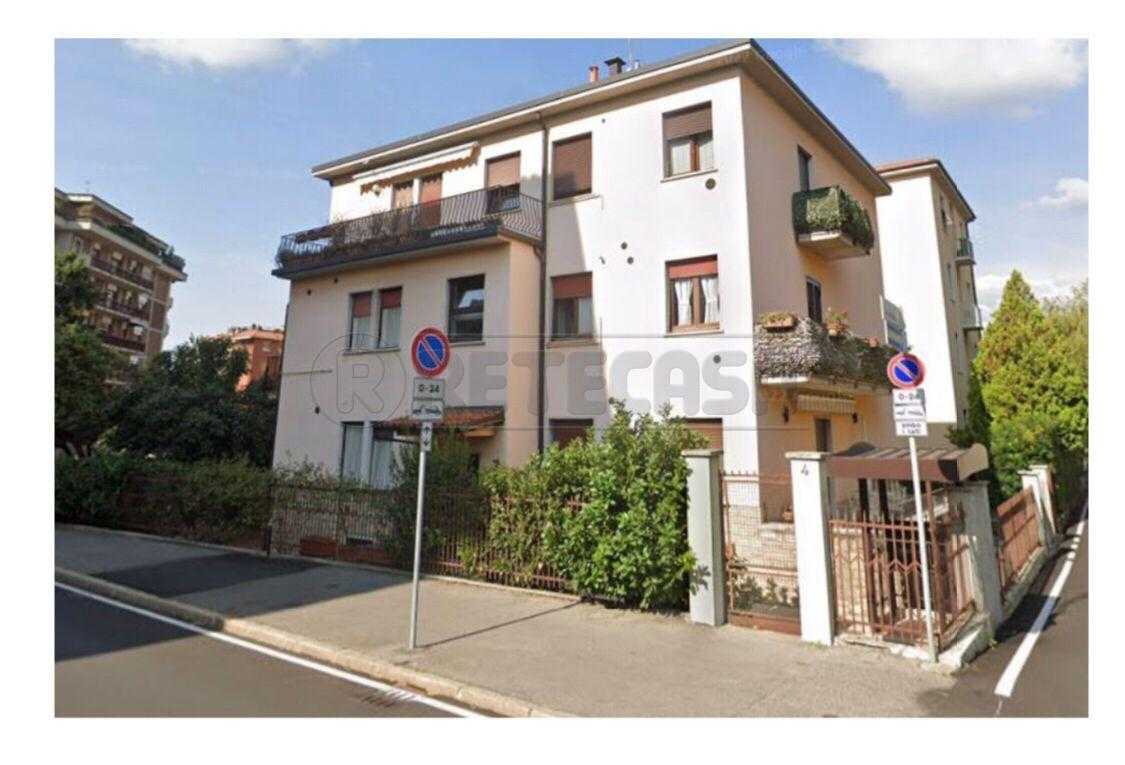 Appartamento in Vendita a Bergamo Via dei Bettera