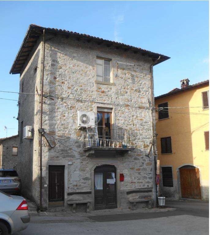 Appartamento in Vendita a Castiglione di Garfagnana via vandelli, 16