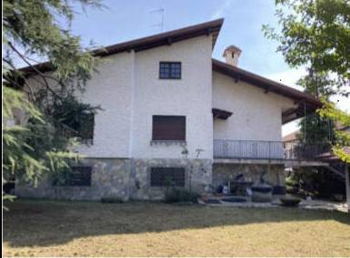 Villa in Vendita a Parabiago