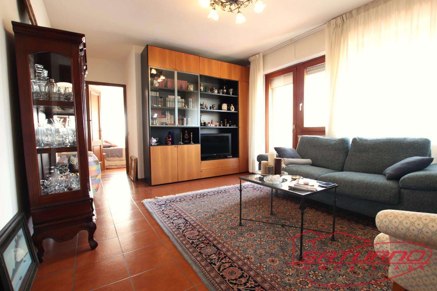 Appartamento in Vendita a Lucca Via Sant 'Angelo, 39