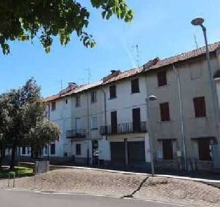 Appartamento in Vendita a Cesano Maderno Via Monte Resegone
