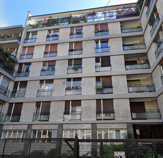 Appartamento in Vendita a Milano Via Nino Bixio