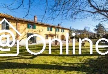 Villa in Vendita a Prato Via Guilianti 1 Prato