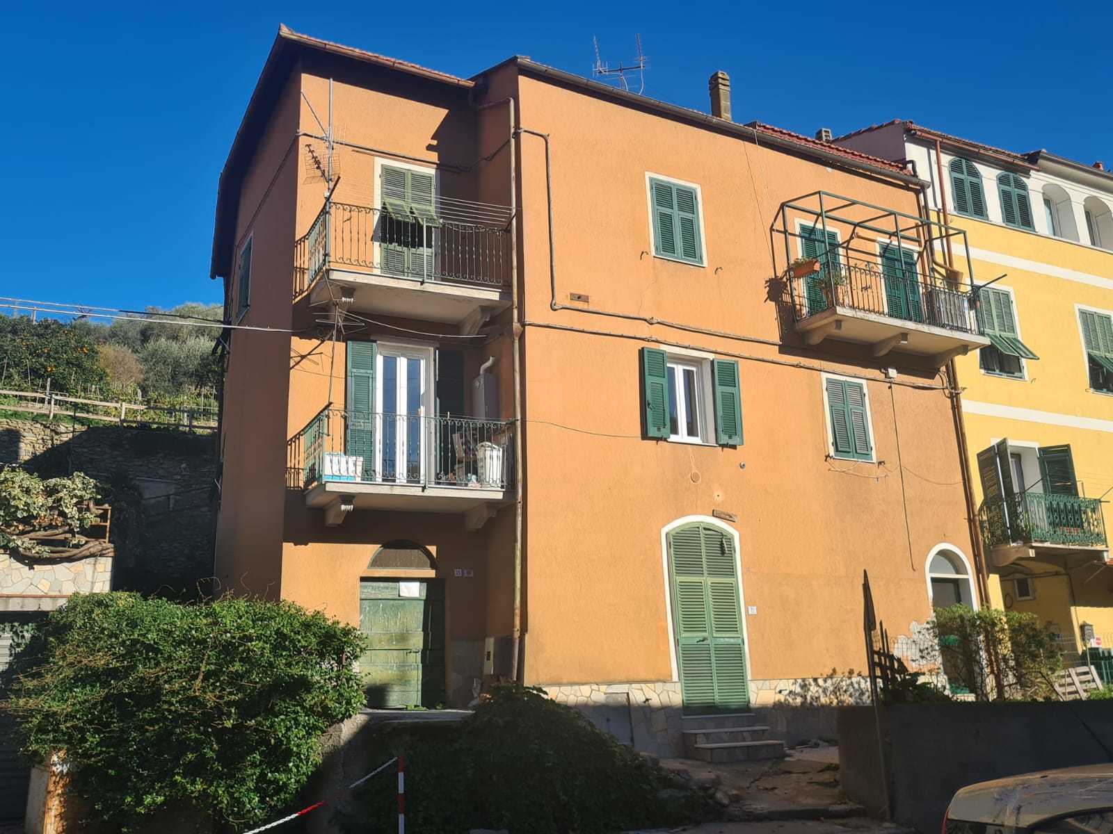 Casa indipendente in Vendita a Calice Ligure Via Roma