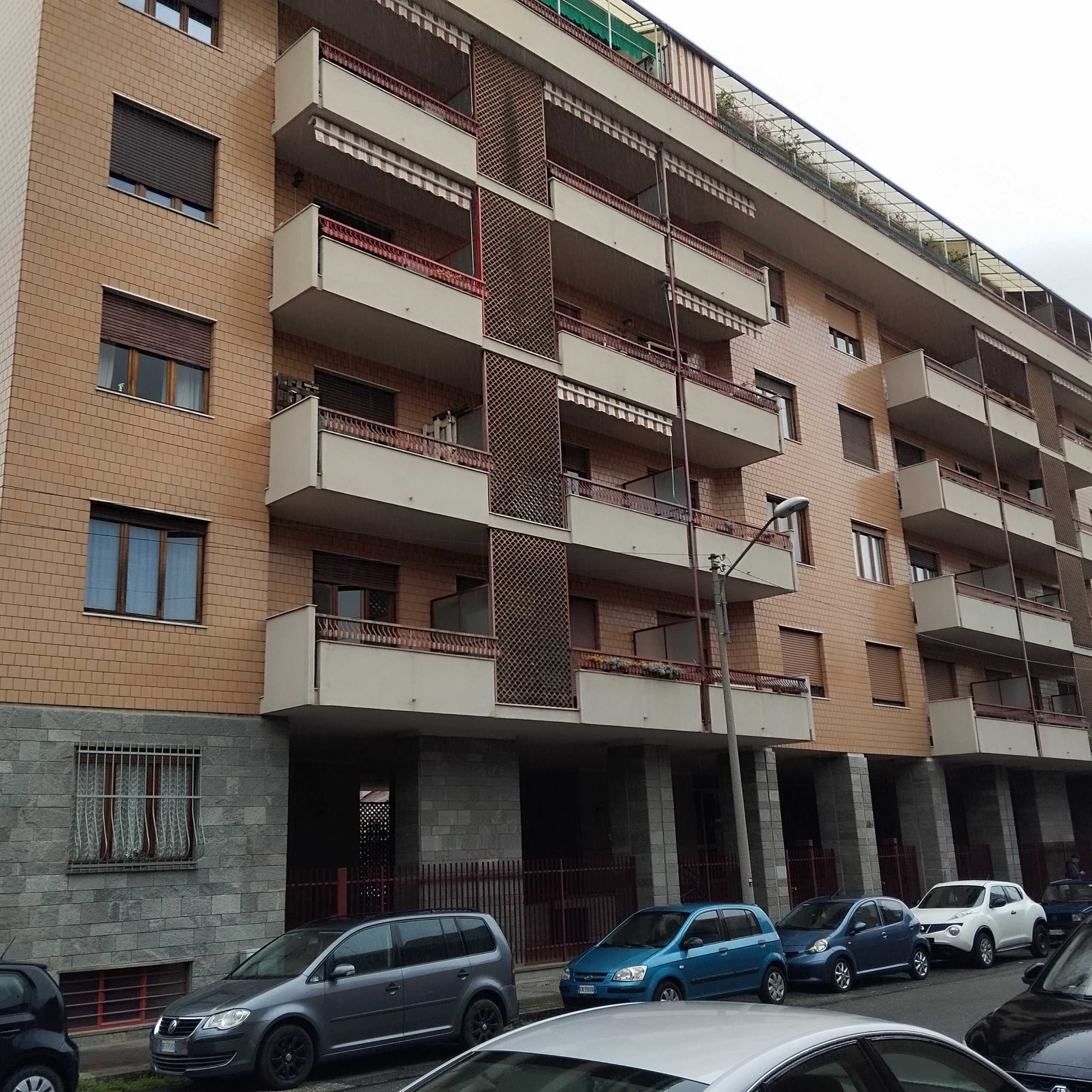 Appartamento in Vendita a Torino via Bionaz