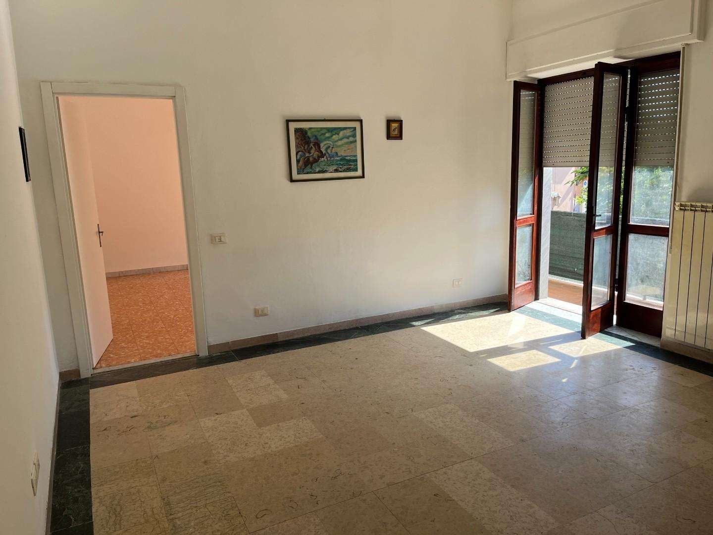 Appartamento in Vendita a Carrara Via Baccio Bandinelli, 23
