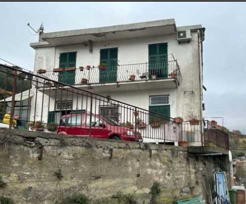 Appartamento in Vendita a Genova Via Villini Ambrogio Negrone