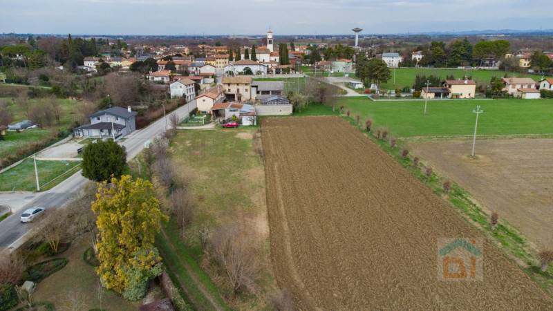 Terreno edificabile in Vendita a Aiello del Friuli Joannis