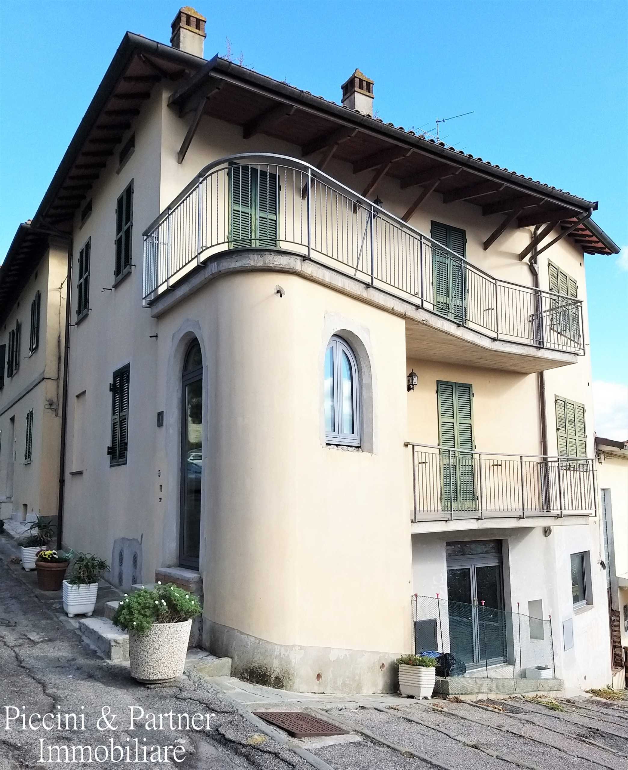 Appartamento in Vendita a Castiglione del Lago Piazza Dante Alighieri