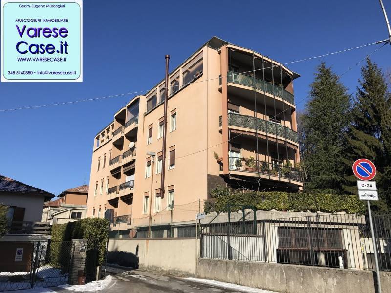 Appartamento in Affitto a Varese Via Campigli 13
