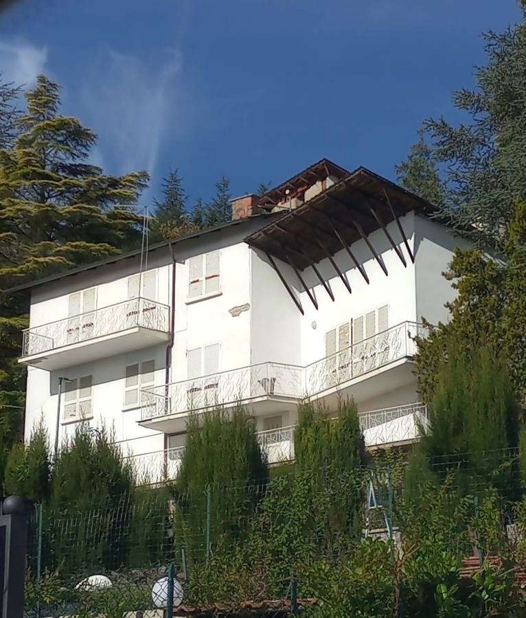 Villa in Vendita a Vallinfreda