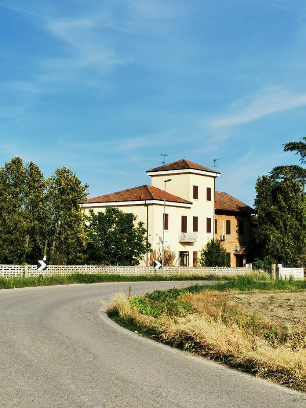 Villa in Vendita a Fiscaglia Via Copparo n.20