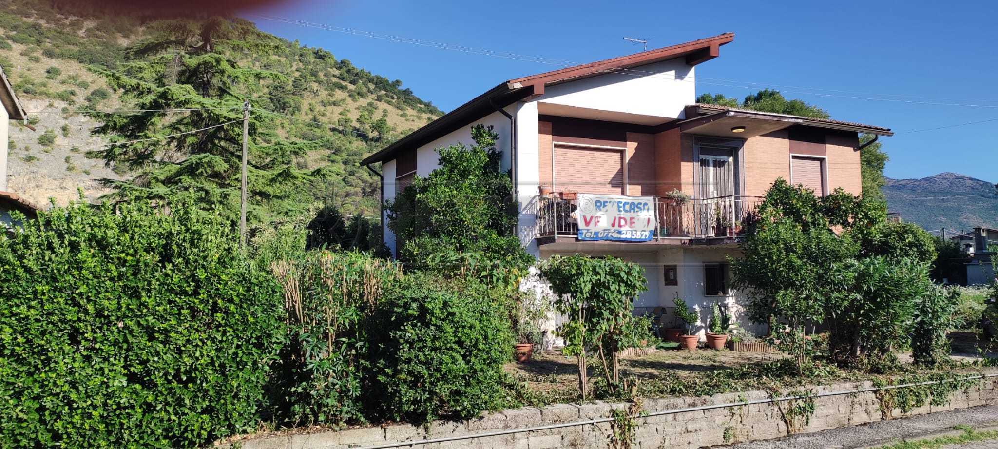 Casa indipendente in Vendita a Cassino Via Sferracavalli