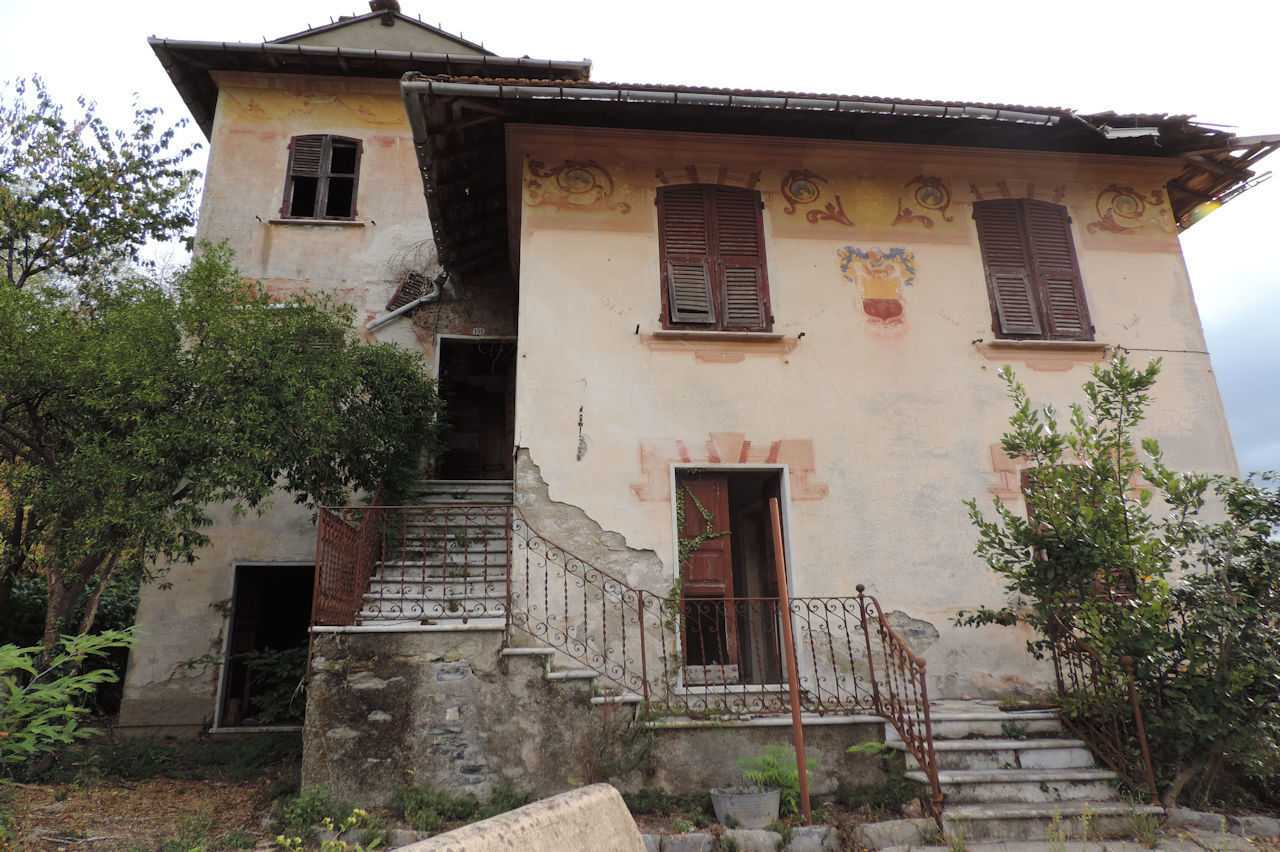 Casa indipendente in Vendita a Rapallo Via del Villone