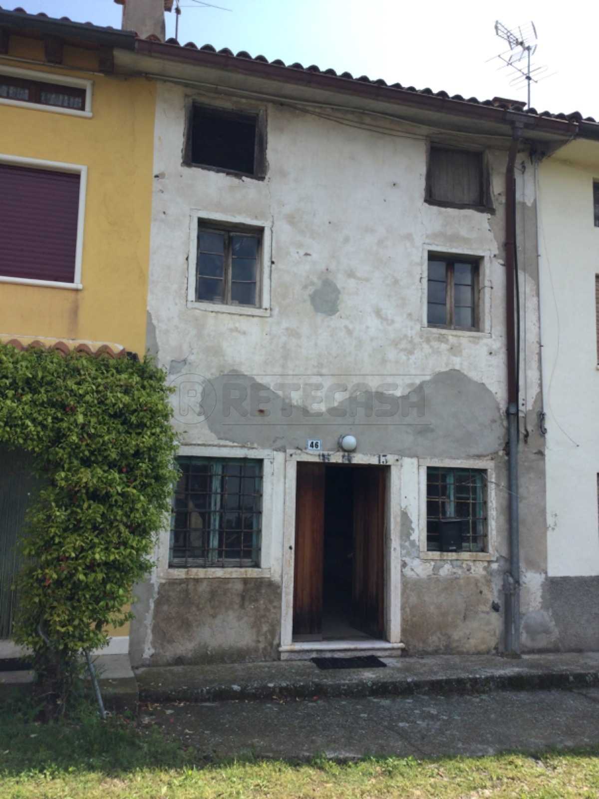 Casa indipendente in Vendita a Nogarole Vicentino Via Rondini