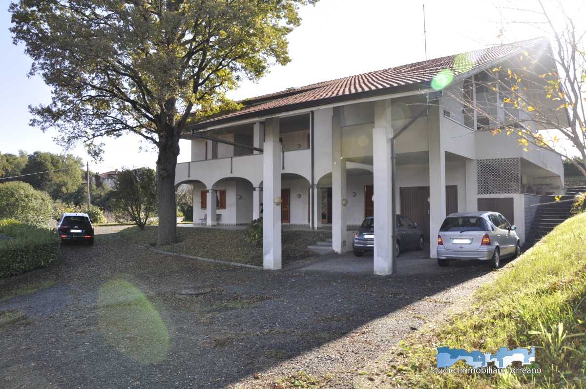 Villa in Vendita a Samone Via Ribes