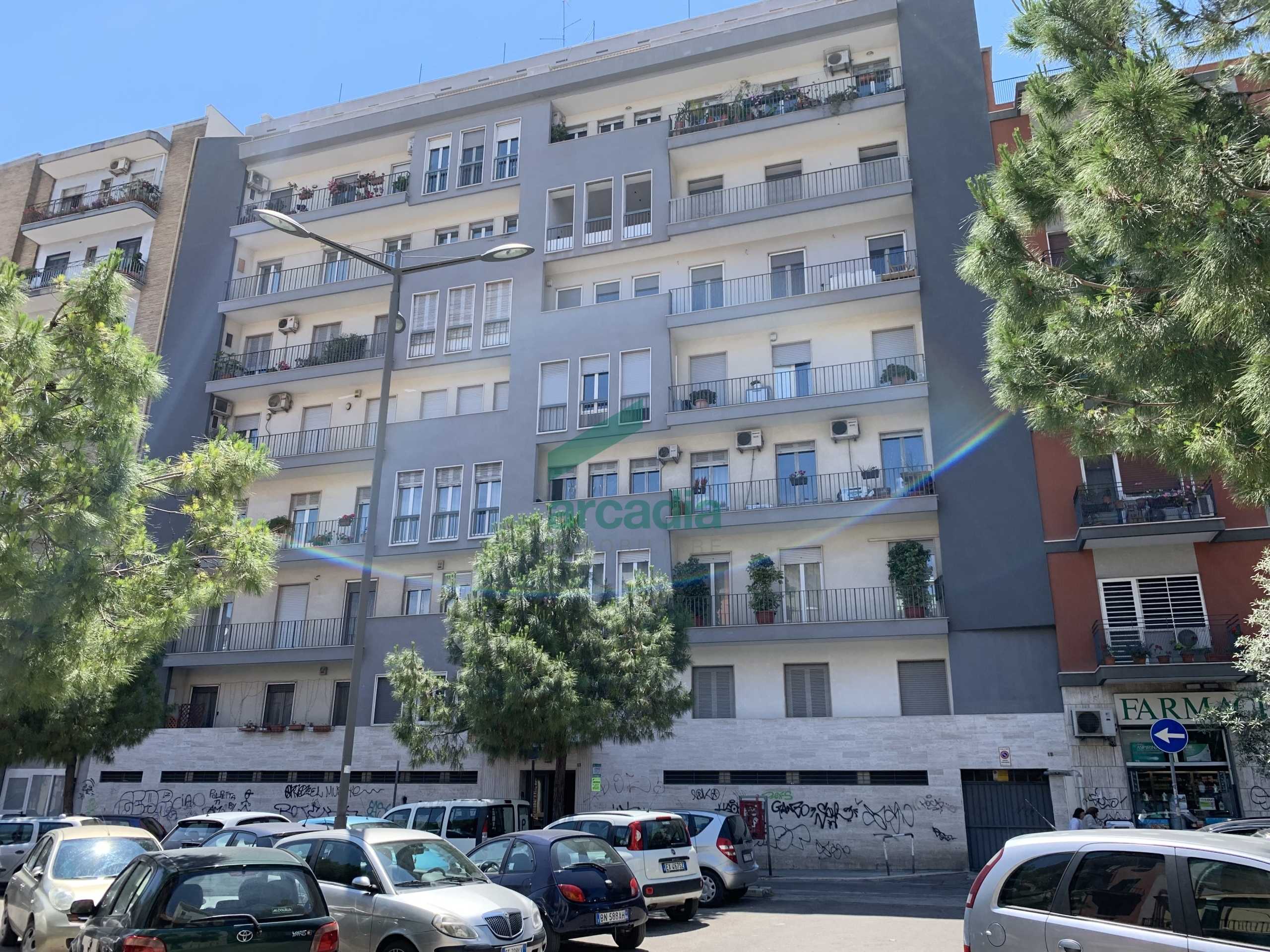 Appartamento in Vendita a Bari Largo Ciaia