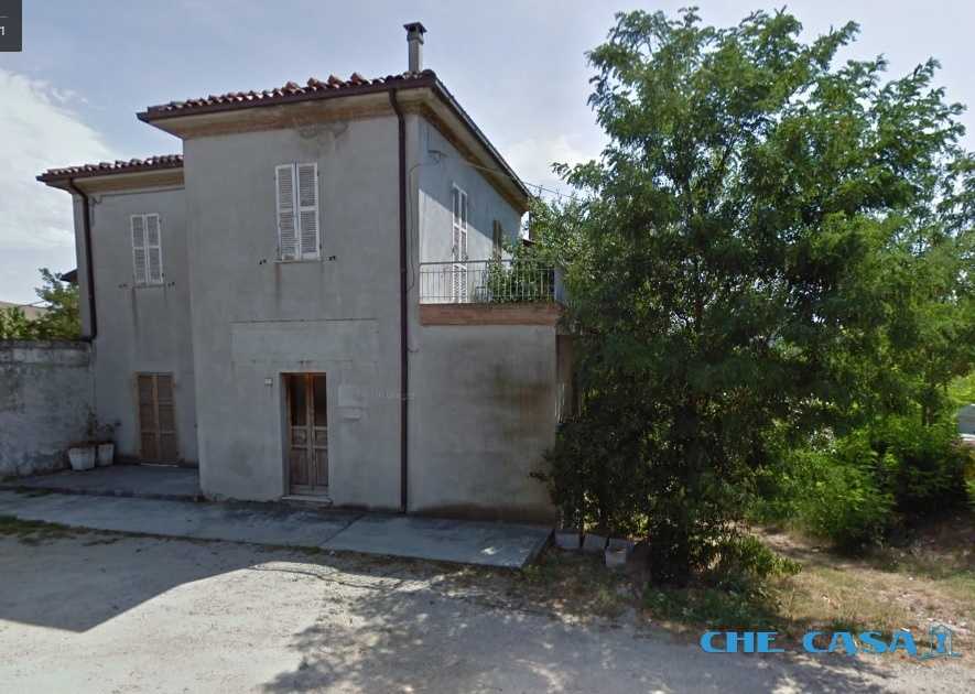 Casa Bi - Trifamiliare in Vendita a Montecalvo in Foglia Via Provinciale Urbinate 3
