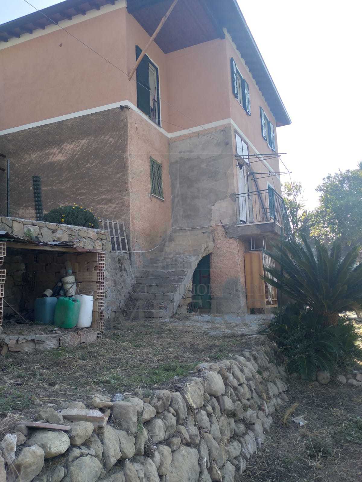 Porzione di casa in Vendita a Ventimiglia Località Casette