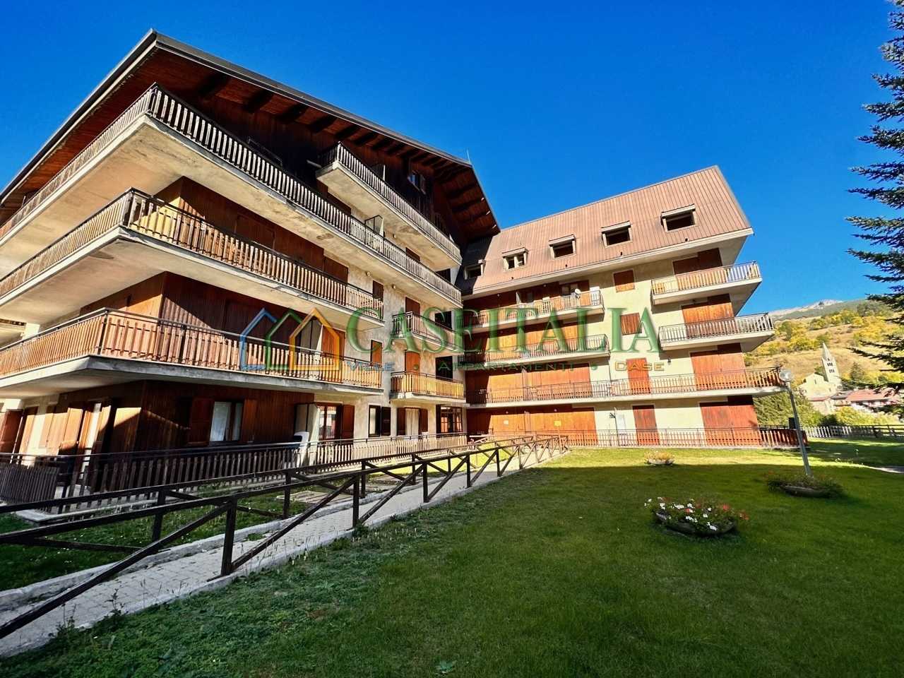 Appartamento in Vendita a Cesana Torinese Viale Terzo Alpini
