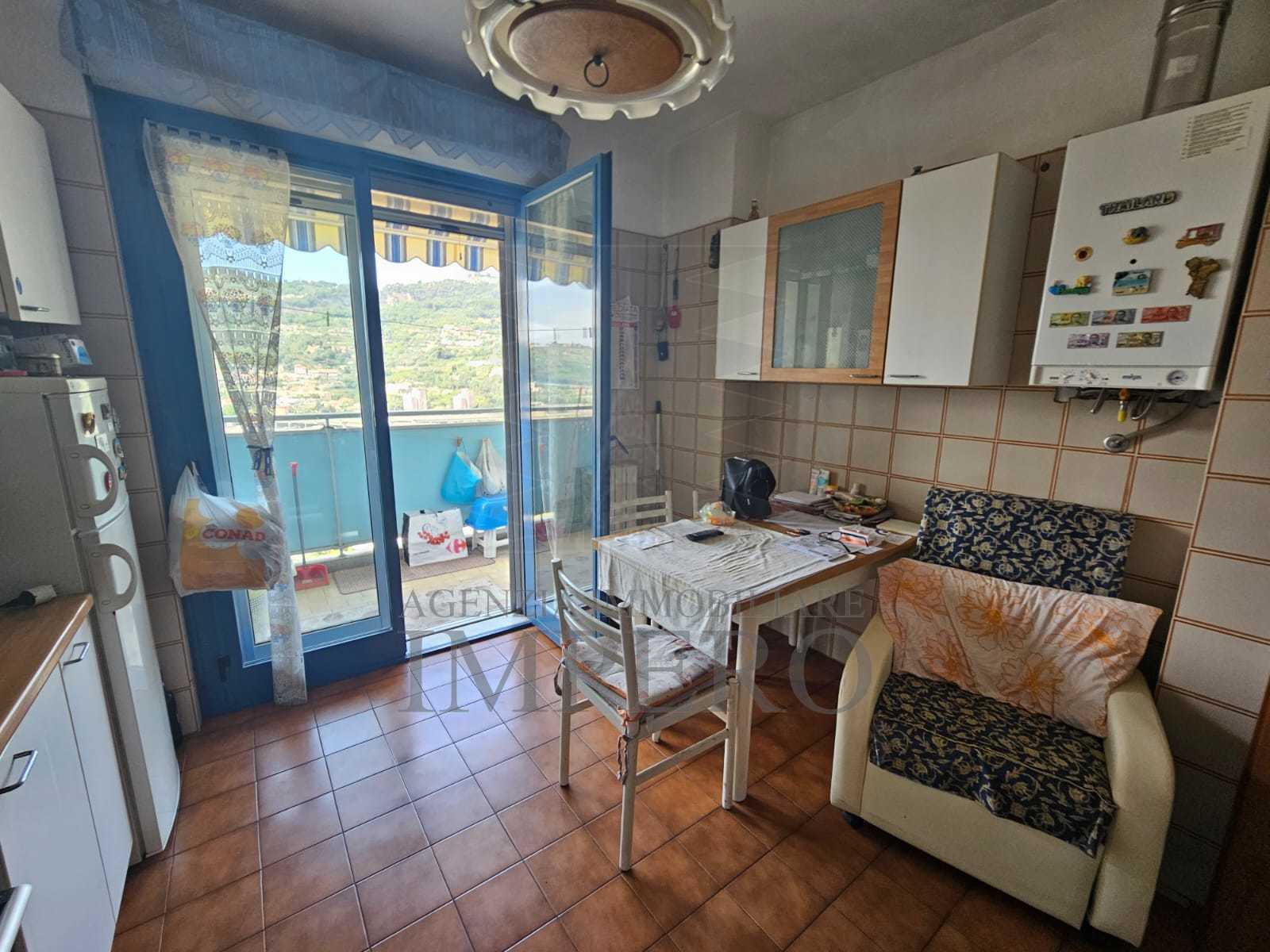 Appartamento in Vendita a Ventimiglia Via Eugenio Montale
