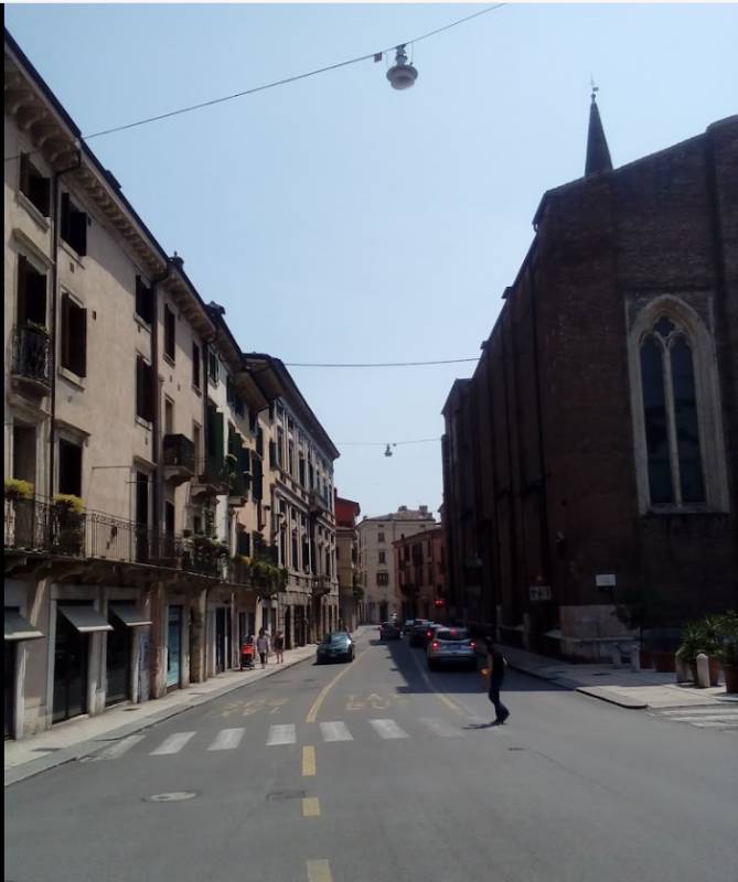 Locale commerciale in Vendita a Verona Via Carducci