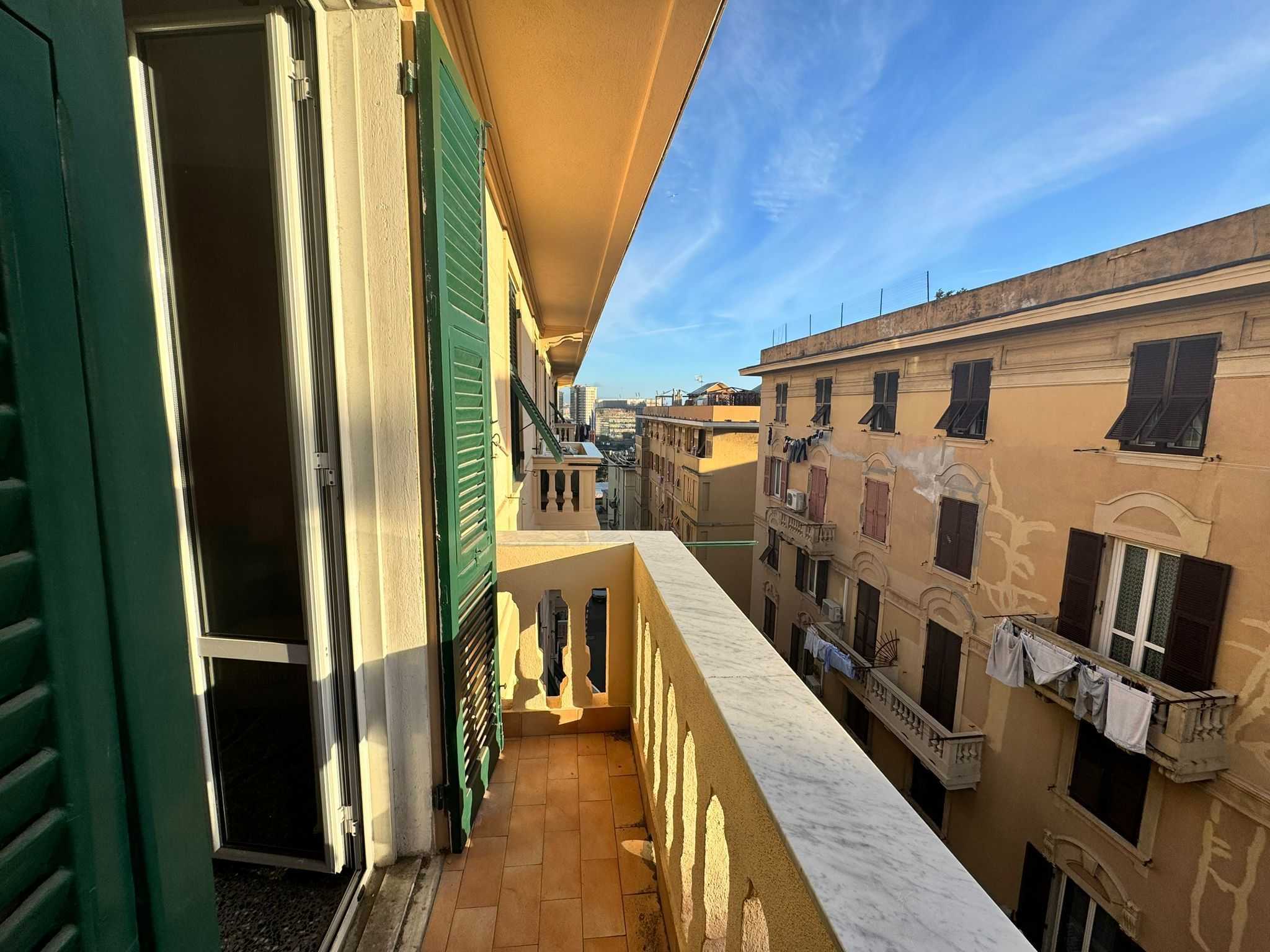 Appartamento in Vendita a Genova Via Balbi Piovera