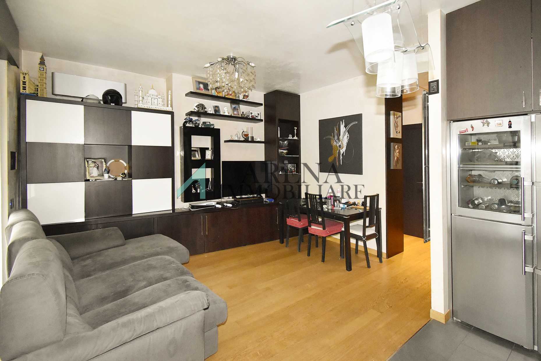 Appartamento in Vendita a Milano Via Mecenate